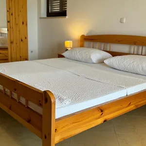 Bernarda 1 Apartman Nin